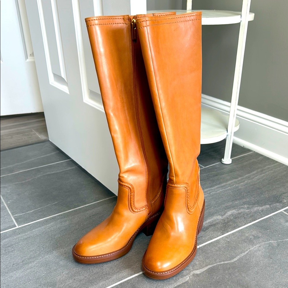 ‼️SOLD ‼️ Vince Camuto Tan Heeled Boots